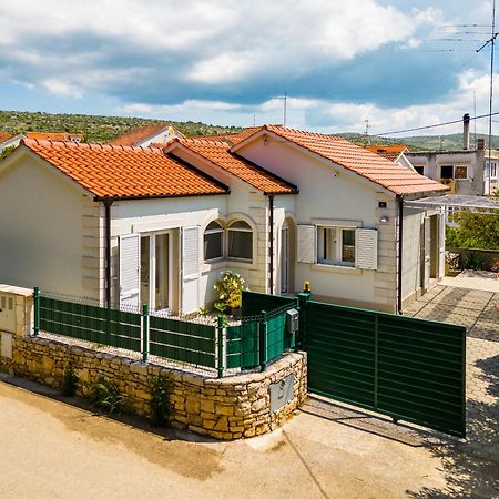 Anda - Kuca Za Odmor Villa Milna  Exterior photo